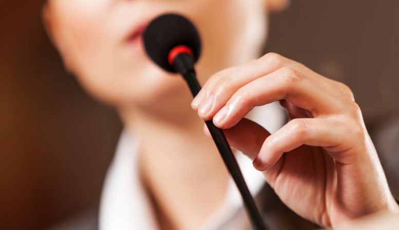 How Public Speaking Boosts Your Confidence How Public Speaking Boosts Your Confidence